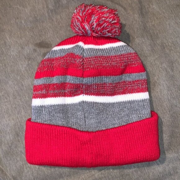 NEW RARE Grand Marnier Winter Hat Ski Beanie Maroon - Picture 2 of 2